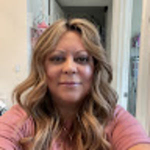 Meet your Posher, Claudia